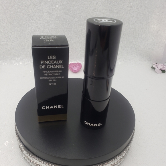 Chanel Retractable Kabuki Powder Brush N°108 - Picture 5 of 10